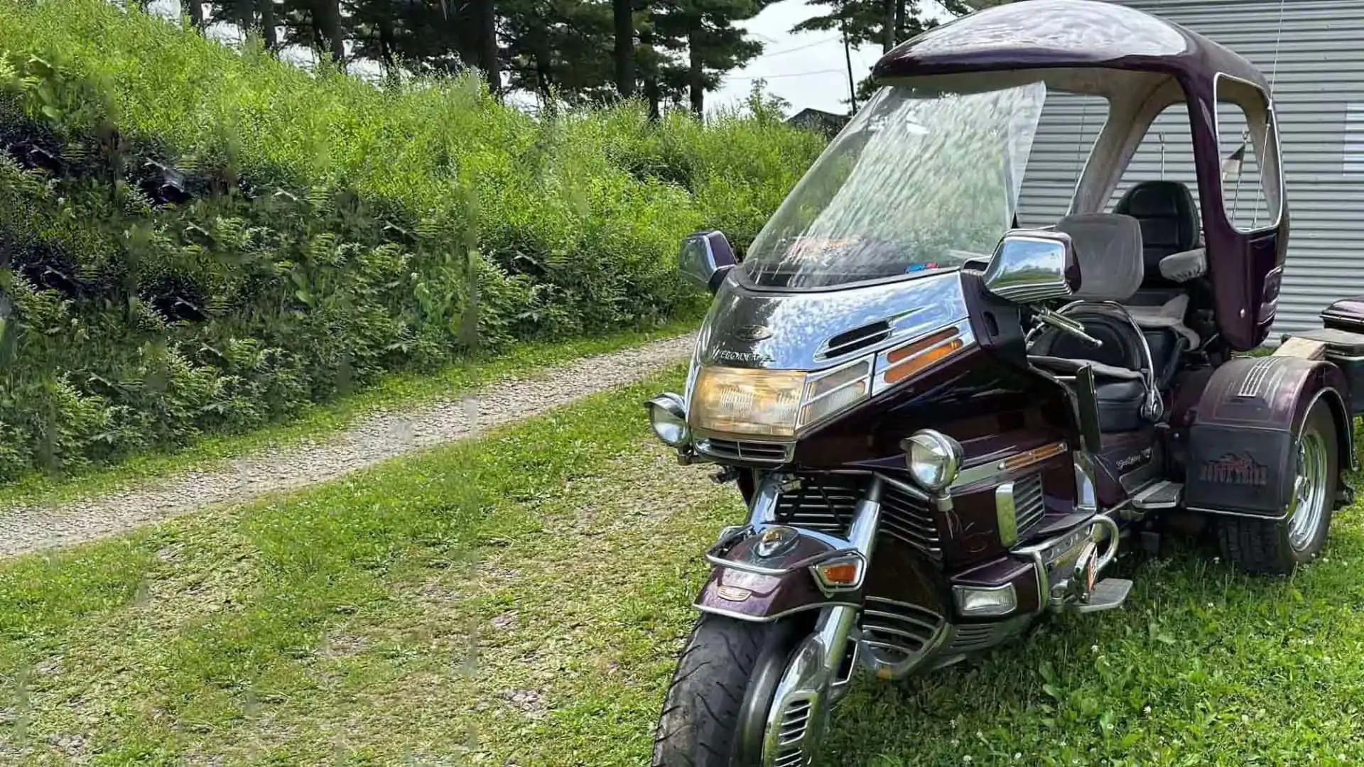 Take A Look At This 1995 Honda Gold Wing Anniversary Edition Enclosed Trike Take A Look At This 1995 Honda Gold Wing Anniversary Edition Enclosed Trike